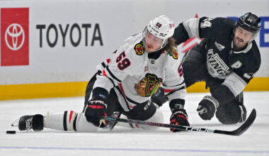 Chicago Blackhawks Hang on, Defeat Los Angeles Kings 2-1