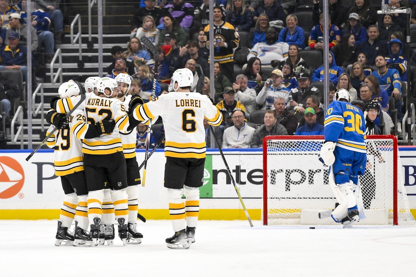 Bruins stay hot with 5-2 win over Blues - 98.5 The Sports Hub