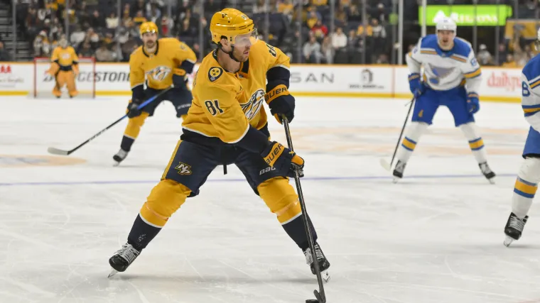 Canadiens' trade idea for 34-year old forward would require cutting ties with Patrik Laine image