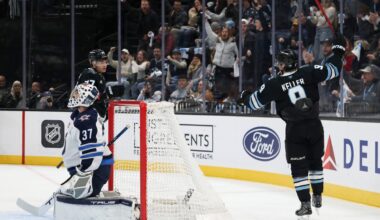 Jets claw back from three-goal hole, fall 4-3 in overtime to Mammoth
