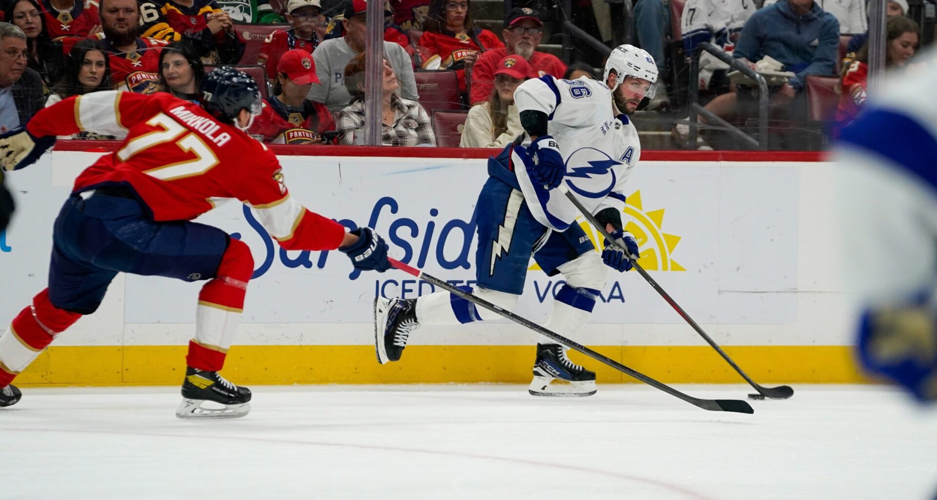 Kucherov gets the last two as Panthers fall 4-2 to Lightning