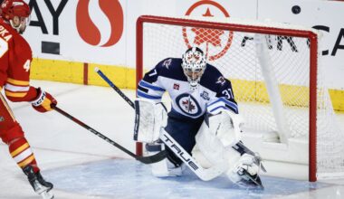 Jets' Connor Hellebuyck nears return following knee surgery