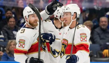 Sam Reinhart scores twice, leads Panthers over Lightning