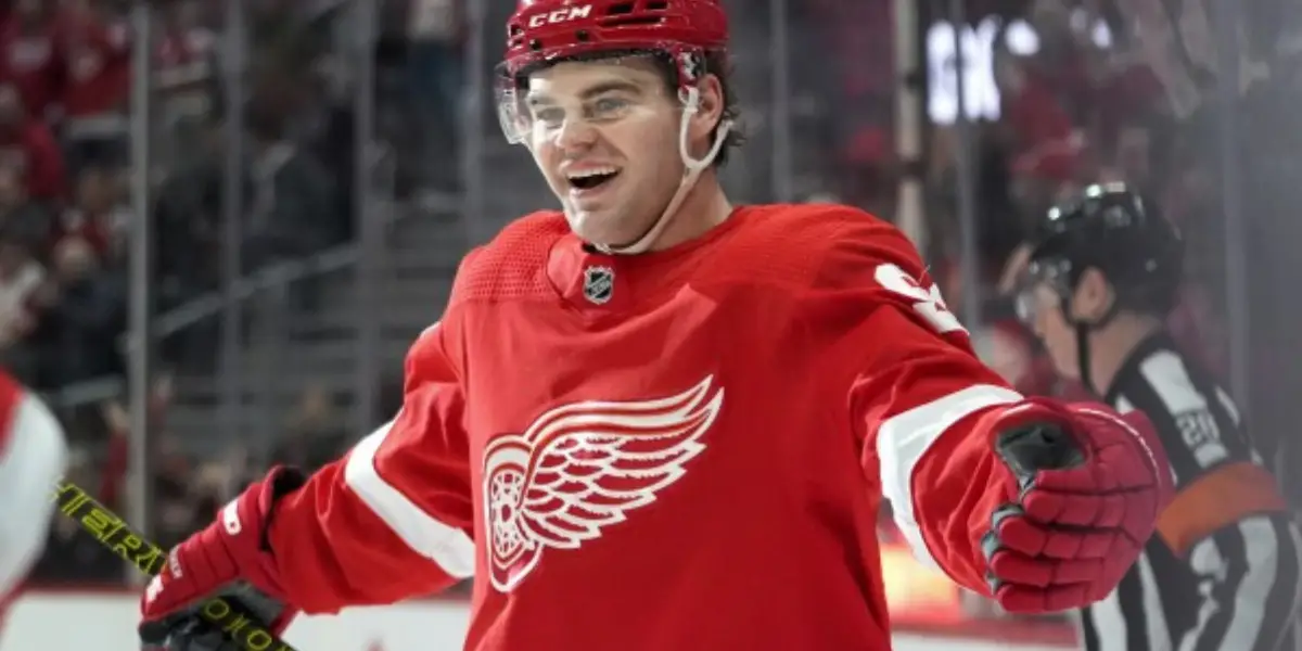 Alex DeBrincat Named Second Star of the Week