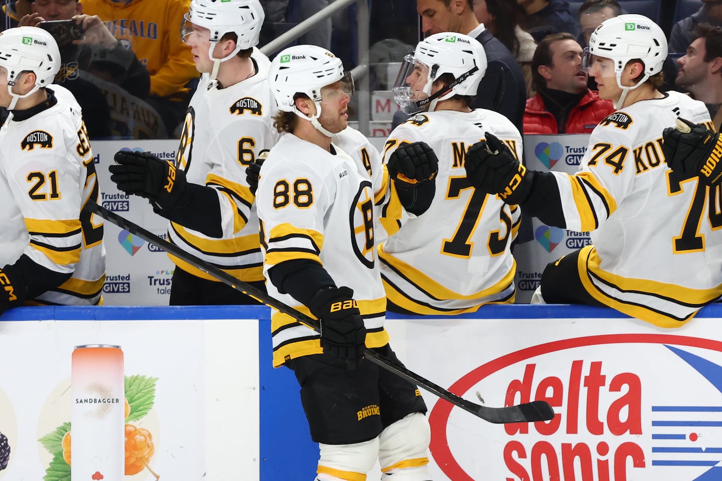 David Pastrnak had the lone goal for the Bruins in the 4-1 loss at Buffalo Saturday night.