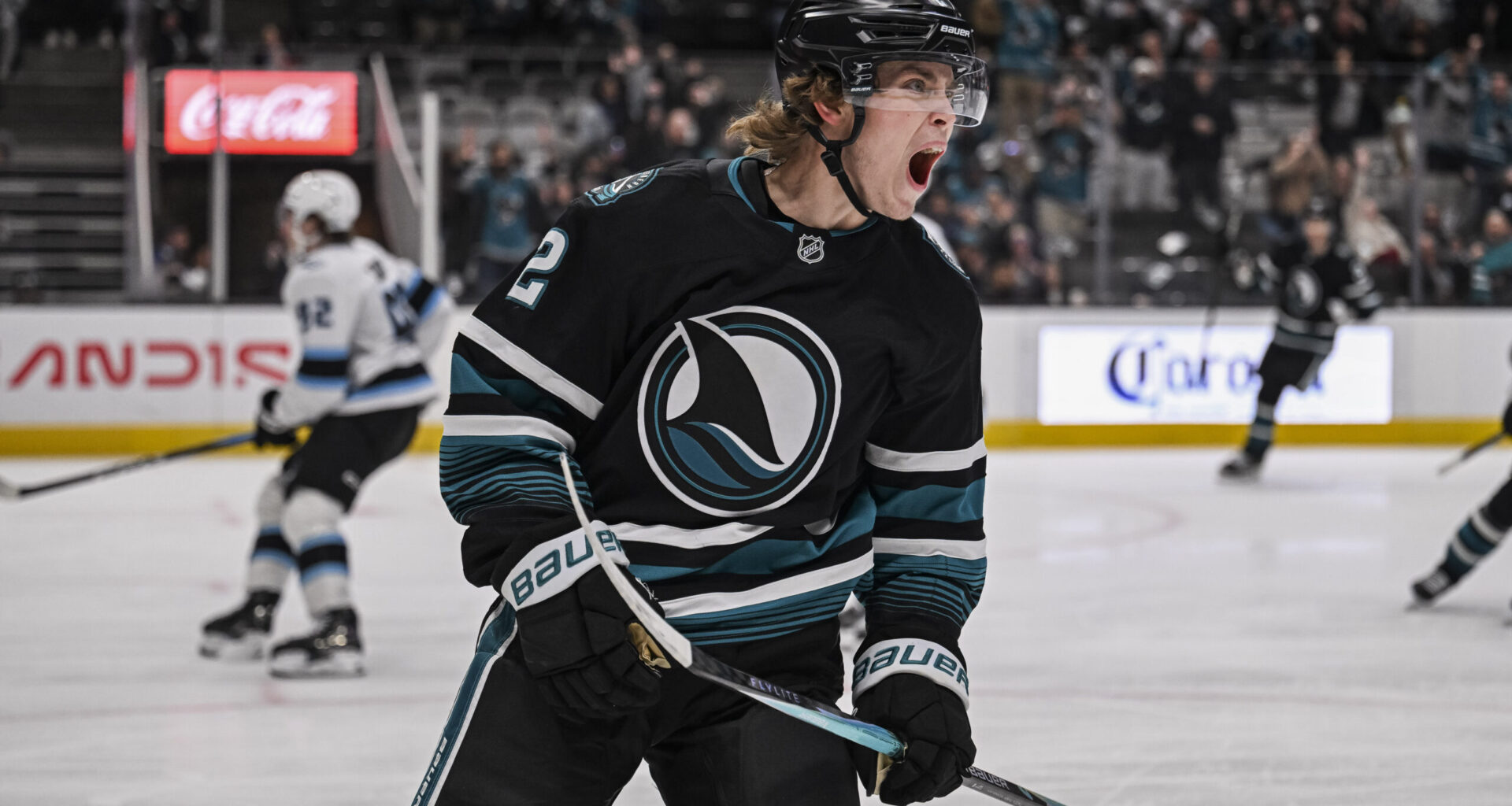 Sharks’ Offense Explodes in First 2 Periods for Win Over Mammoth - The Hockey Writers - San Jose Sharks