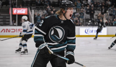 Sharks’ Offense Explodes in First 2 Periods for Win Over Mammoth - The Hockey Writers - San Jose Sharks