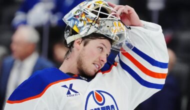 Edmonton Oilers G Tristan Jarry leaves game vs. Boston Bruins with injury