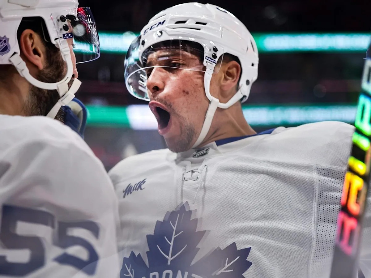 Maple Leafs kick Stanley Cup champion Panthers to conference basement