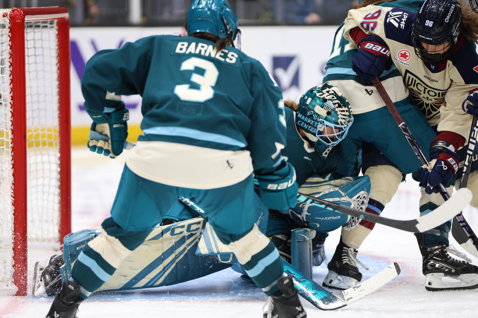 December 23, 2025: Hannah Murphy Makes a Crucial Save photo by Candace Kludt | The Hockey News