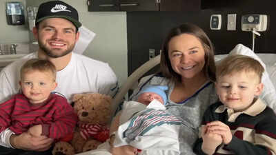 Detroit Red Wings forward Alex DeBrincat and wife Lyndsey welcome third son Leighton who just made a cute Instagram debut
