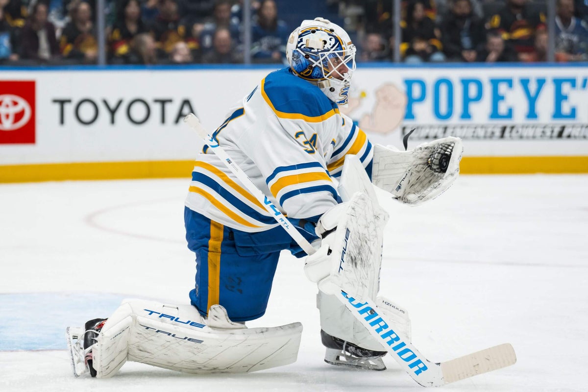Alex Lyon’s path back to Sabres’ net and other thoughts from Buffalo’s road trip
