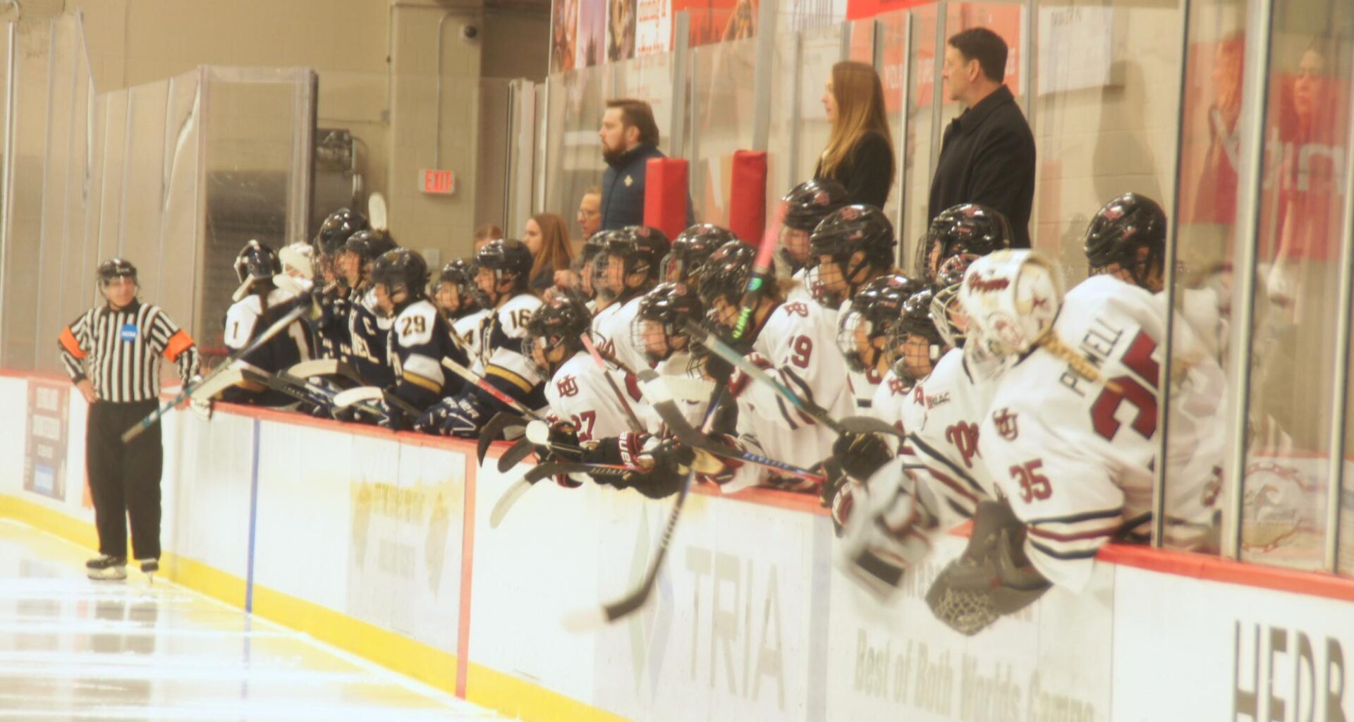 Hamline Hockey dominates in first half of the season – The Oracle