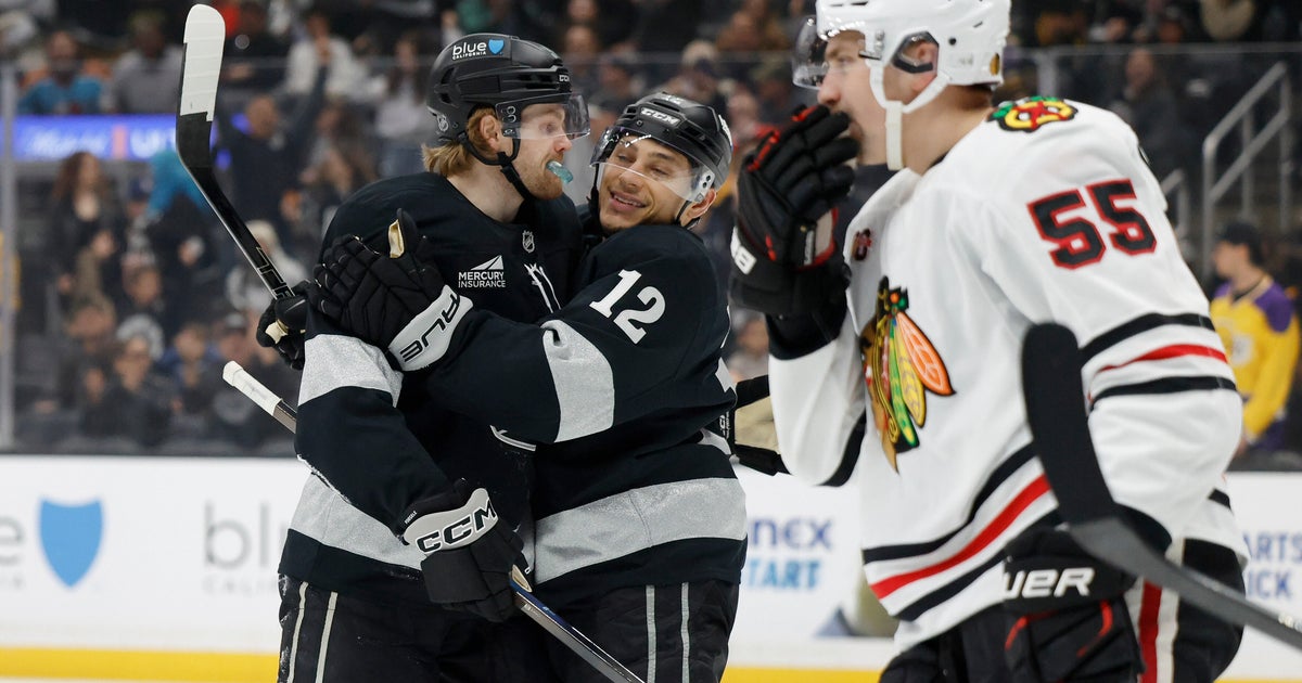 Clarke scores twice, Kuemper makes 23 saves in Kings' 6-0 romp over Blackhawks