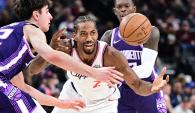 Leonard scores 33 as Clippers extend win streak to 5 with 131-90 rout of Kings