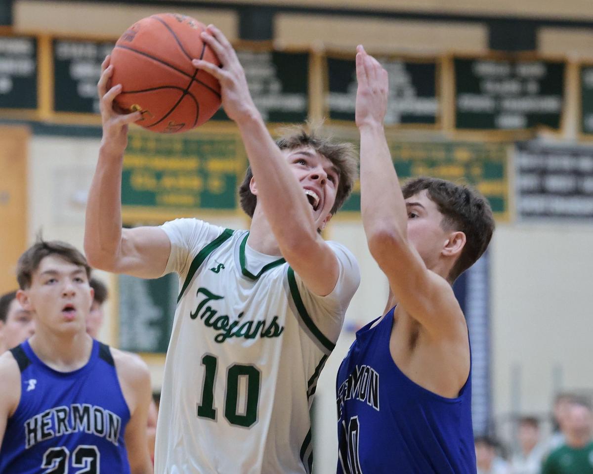 Exciting High School Basketball And Hockey Games In Maine