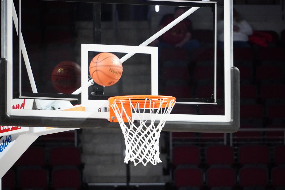 Scores From December 4th Maine High School Basketball and Hockey Games