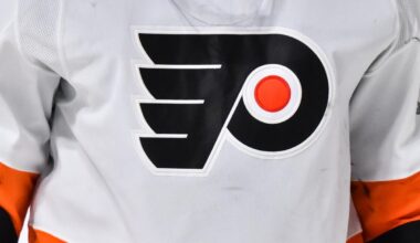 Philadelphia Flyers Announcer Makes Inappropriate Comments