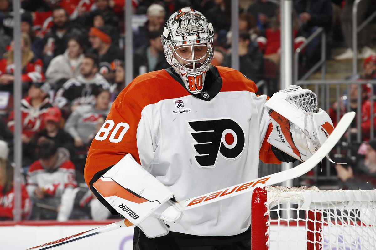 Grubauer, Kraken Down Flyers to Open Trip