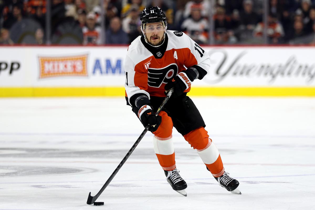 Konecny, Flyers Rebound for Win Against Sharks