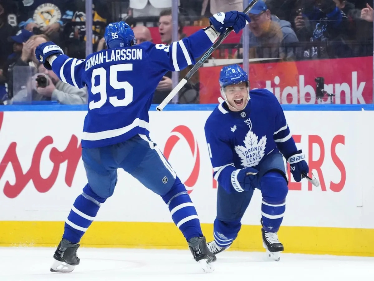 Call it a Christmas miracle: The Maple Leafs still are in playoff hunt at break