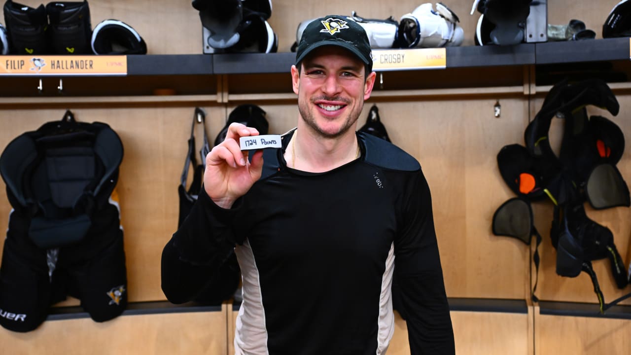 Crosby Passes Lemieux to Become Penguins' All-Time Points Leader