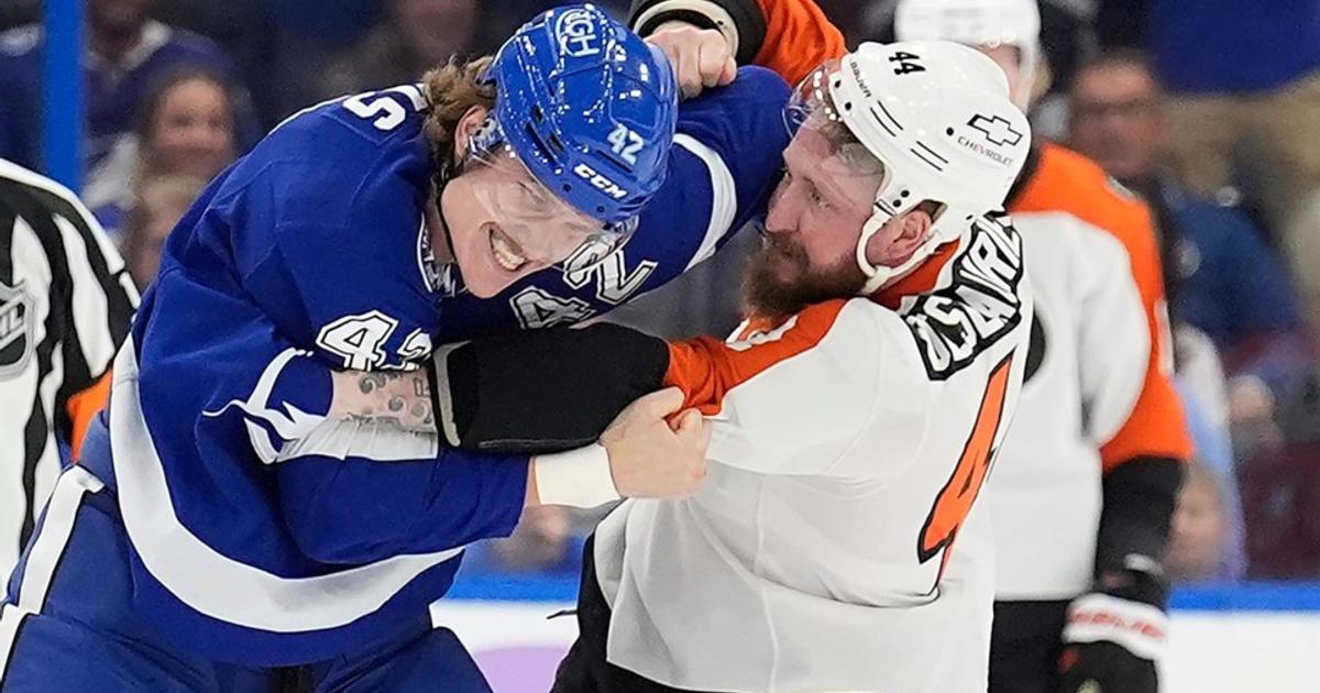 Flyers and Lightning pull off a one for one trade
