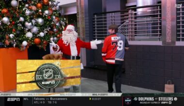 This Guy Wearing a Half-Philly, Half-Vegas Carter Hart Jersey Deserves a Santa Sack of Shit for Christmas