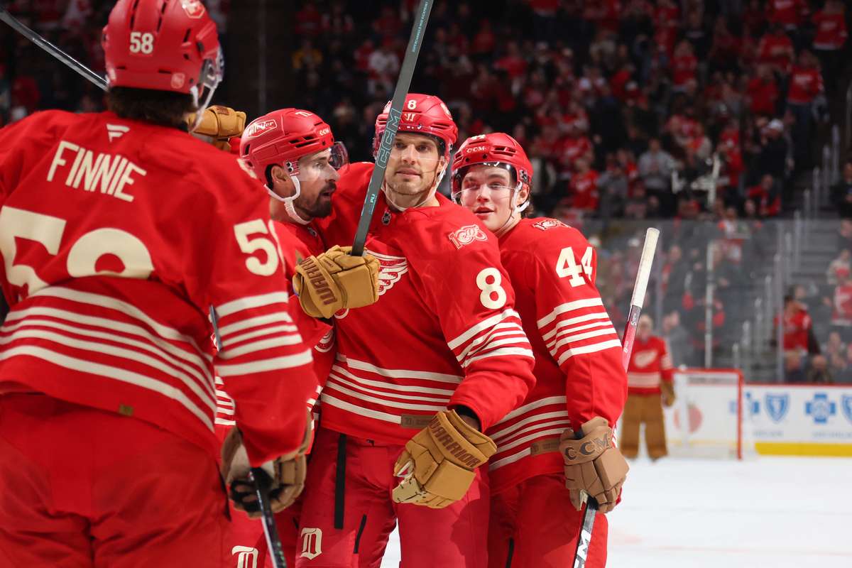NHL roundup: Detroit Red Wings hold to edge Boston Bruins as Ottawa Senators win on the road