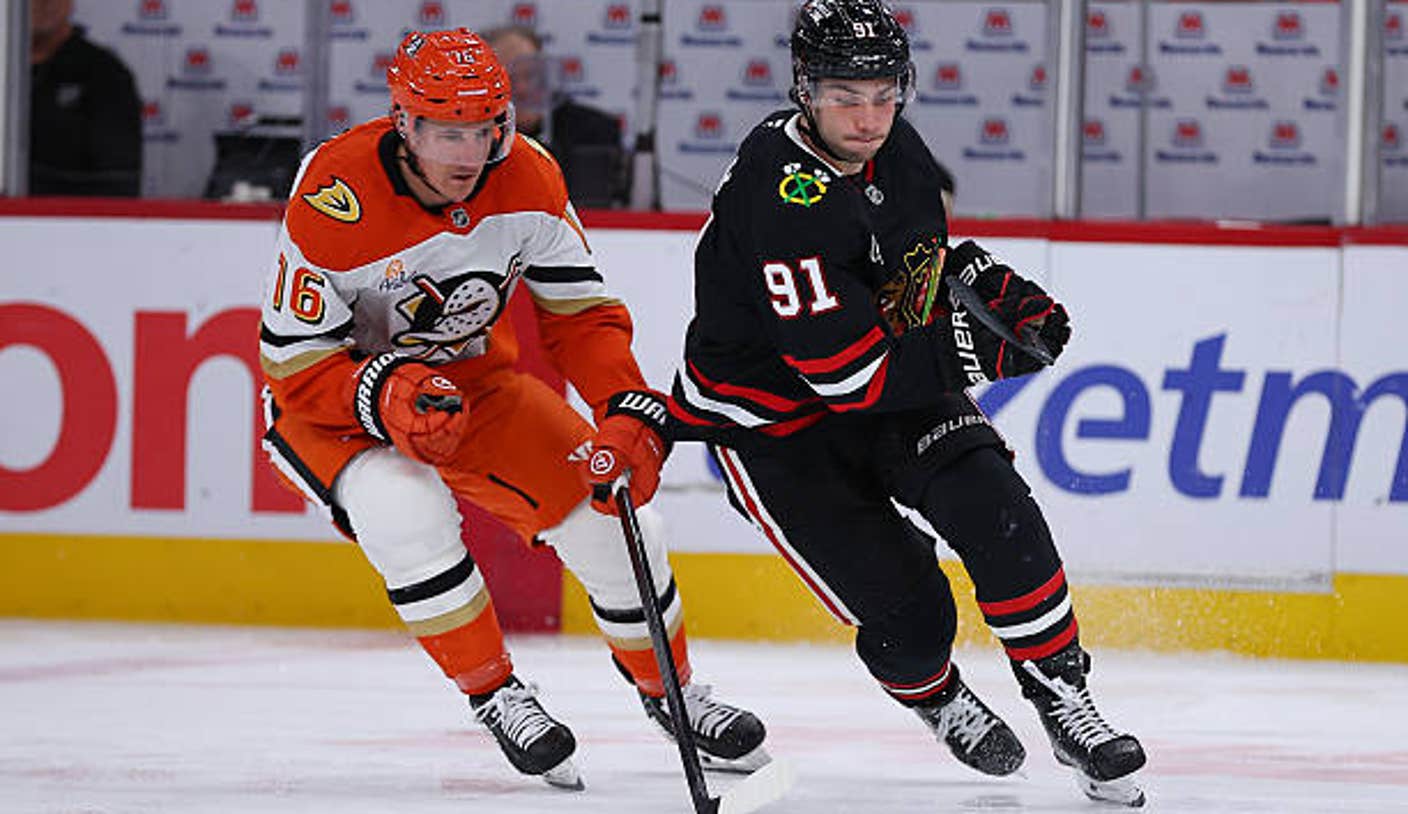 Golden Knights vs. Blackhawks Prediction, Odds, Picks - Dec. 2