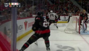 Senators score 3 goals in third period of 6-4 win over Blackhawks