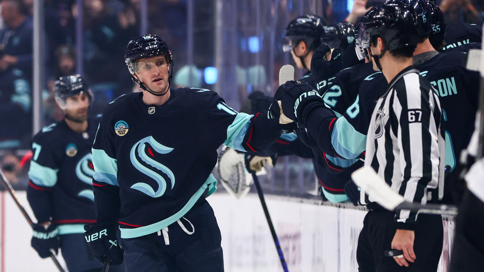 Oilers pitched to go all-on on trade for Kraken star forward