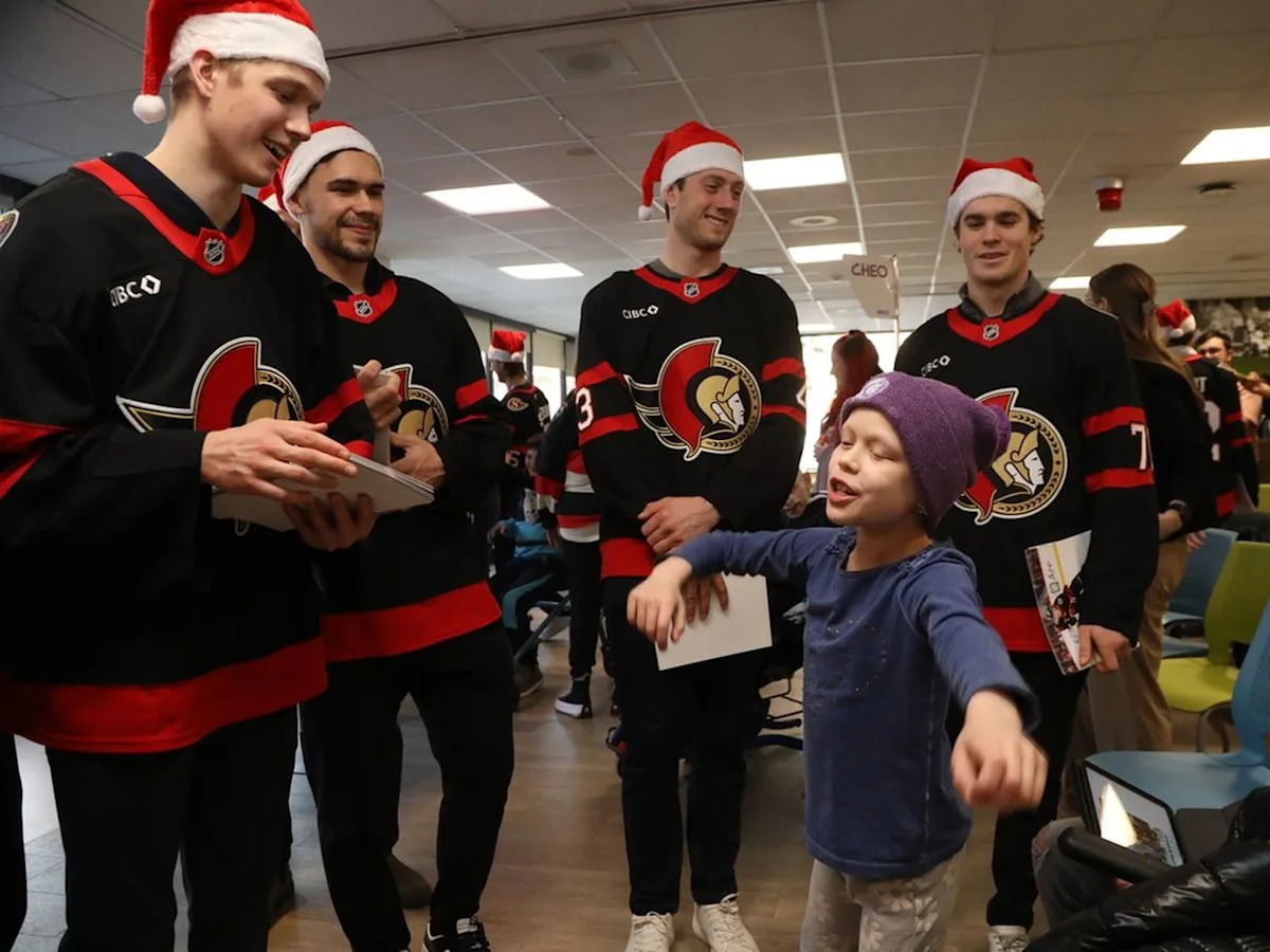 Girl goes with Swedish Berries to surprise Senator at CHEO