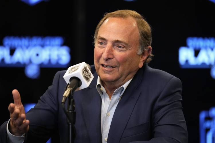 Gary Bettman discusses salary cap, expansion, and NHL’s future at UMass