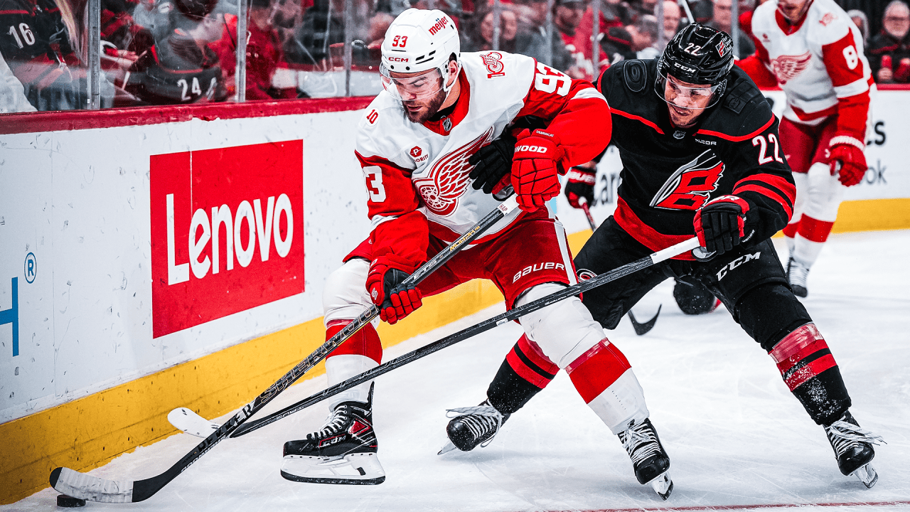 RECAP: Back from NHL’s holiday break, Detroit drops 5-2 decision in Carolina