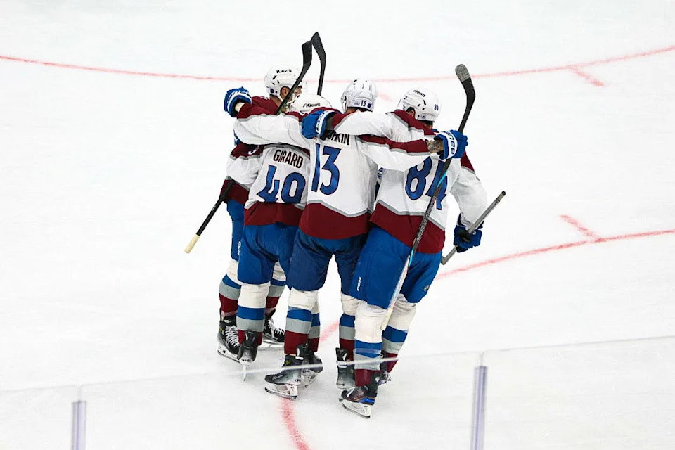 December 16th: Colorada Avalanche Celebrate photo by Candace Kludt | The Hockey News