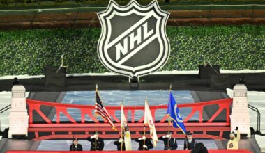 Stanley Cup trophy headlines NHL fan festival in Miami ahead of Winter Classic