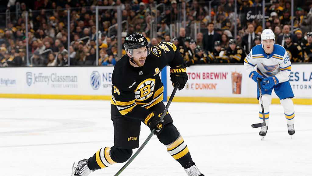 Zacha scores twice, Korpisalo makes 37 saves in Bruins' 5-2 win over Blues