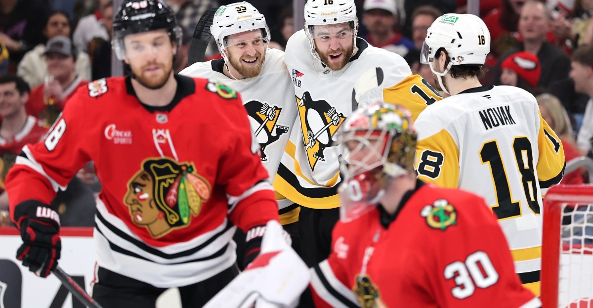 Penguins/Blackhawks Recap: Big Braz’s big night helps Pens to win