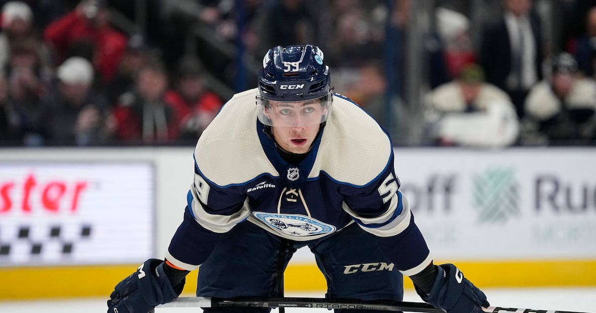 Pittsburgh Penguins acquire Yegor Chinakhov in exchange for Danton Heinen, draft picks