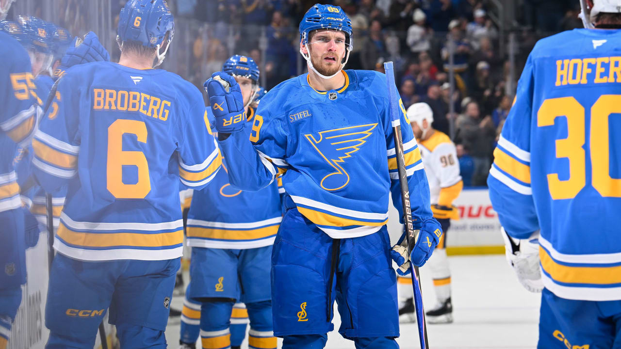 Buchnevich scores twice, Blues end Predators 3-game winning streak