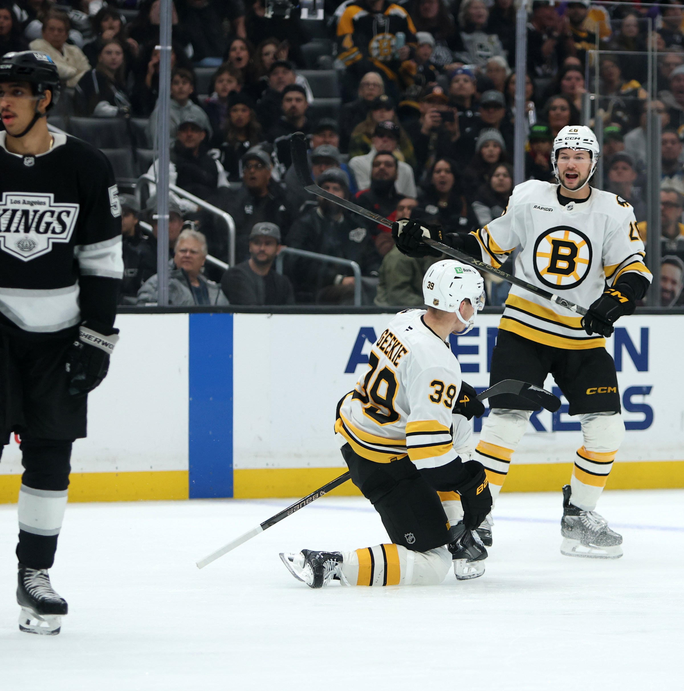 Recap: Bruins beat Kings in OT behind two Geekie goals