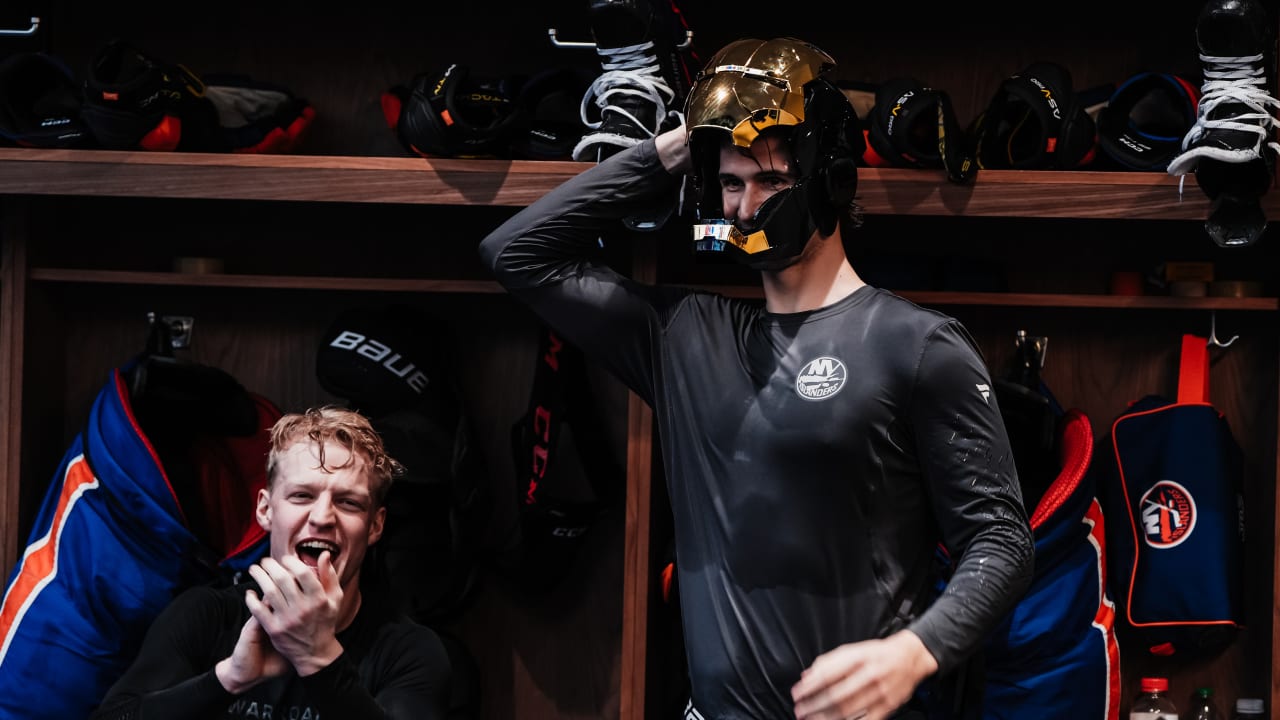 Mitchell Earns Iron Man Mask in 5-2 Win Over Ducks 