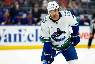 NHL Trade Rumor: Boston Bruins in pre-deadline trade discussion with the Vancouver Canucks to acquire star forward Keifer Sherwood