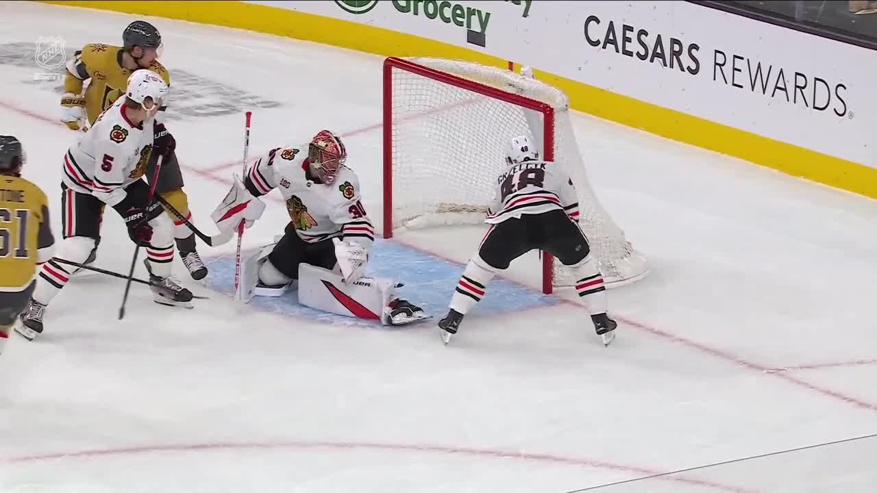 CHI@VGK: Hutton scores goal against Spencer Knight
