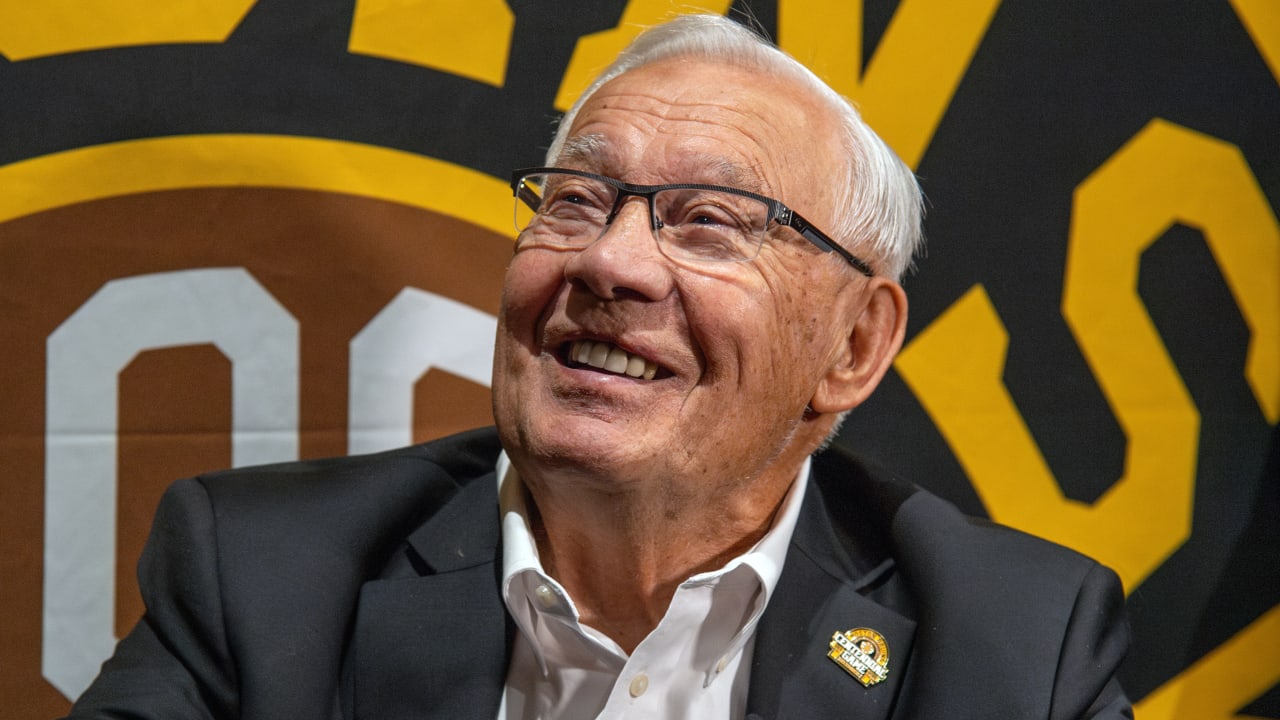 Bucyk enjoying Bruins’ success on 70th anniversary of 1st NHL goal 