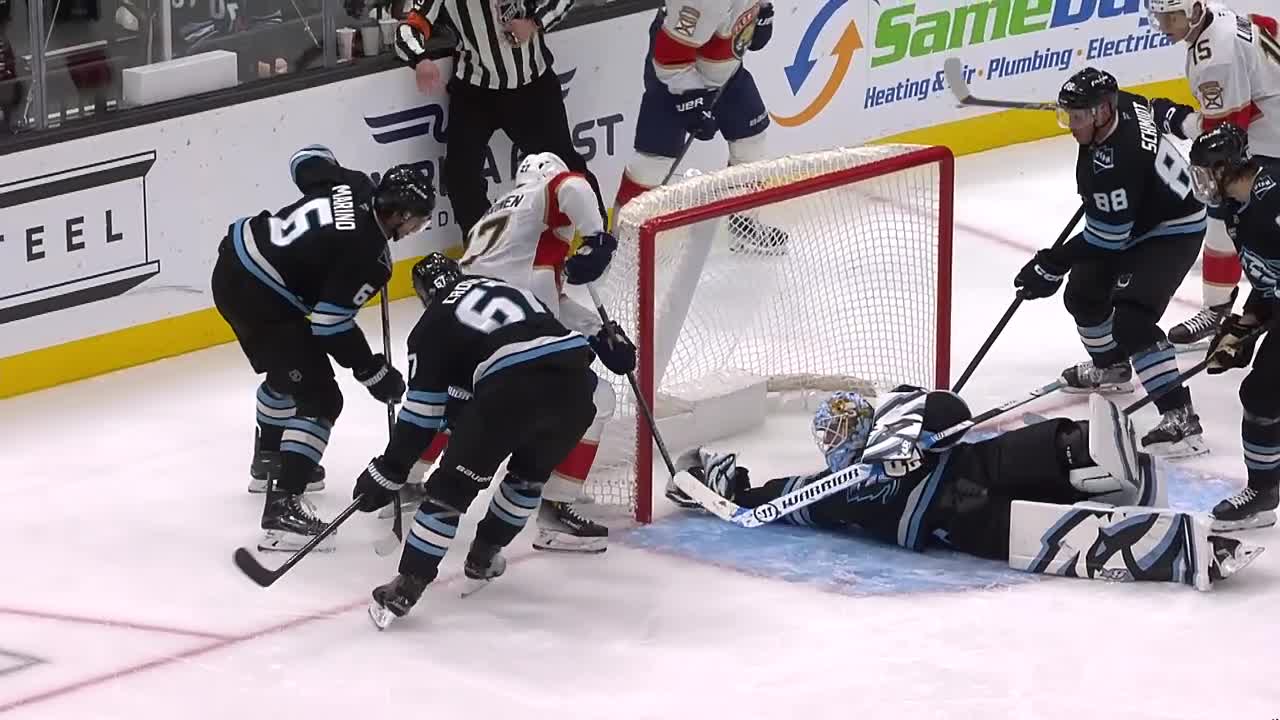 Greatest Save Candidate: Vejmelka makes consecutive saves on Panthers