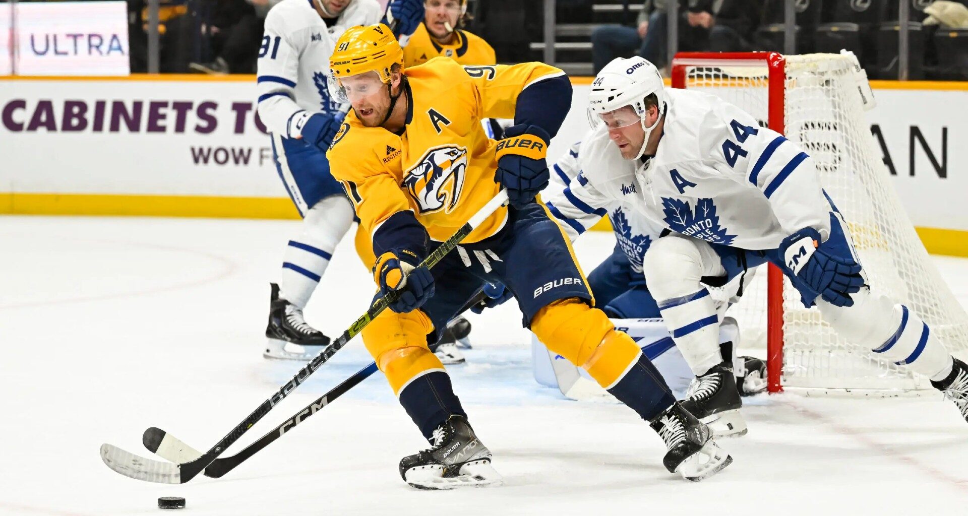 Lineup shuffle doesn't do the trick, bigger changes needed after Maple Leafs' latest loss in Nashville