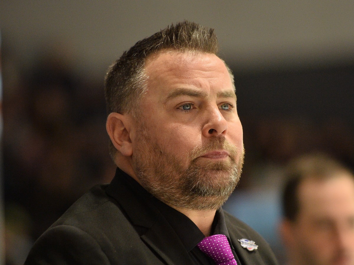 Marc Savard's dismissal was overdue, but the Leafs' head coach and player leadership group also bear plenty of responsibility