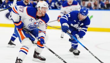 McDavid powers Oilers over Maple Leafs in Jarry's Edmonton debut